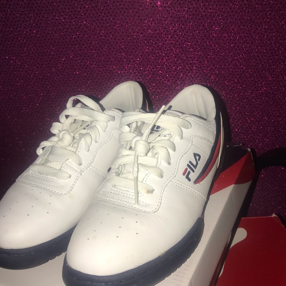Shoes - Picture 2 of 4